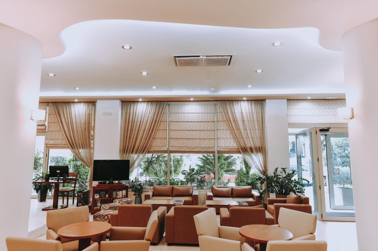 Athinaiko Hotel 2*