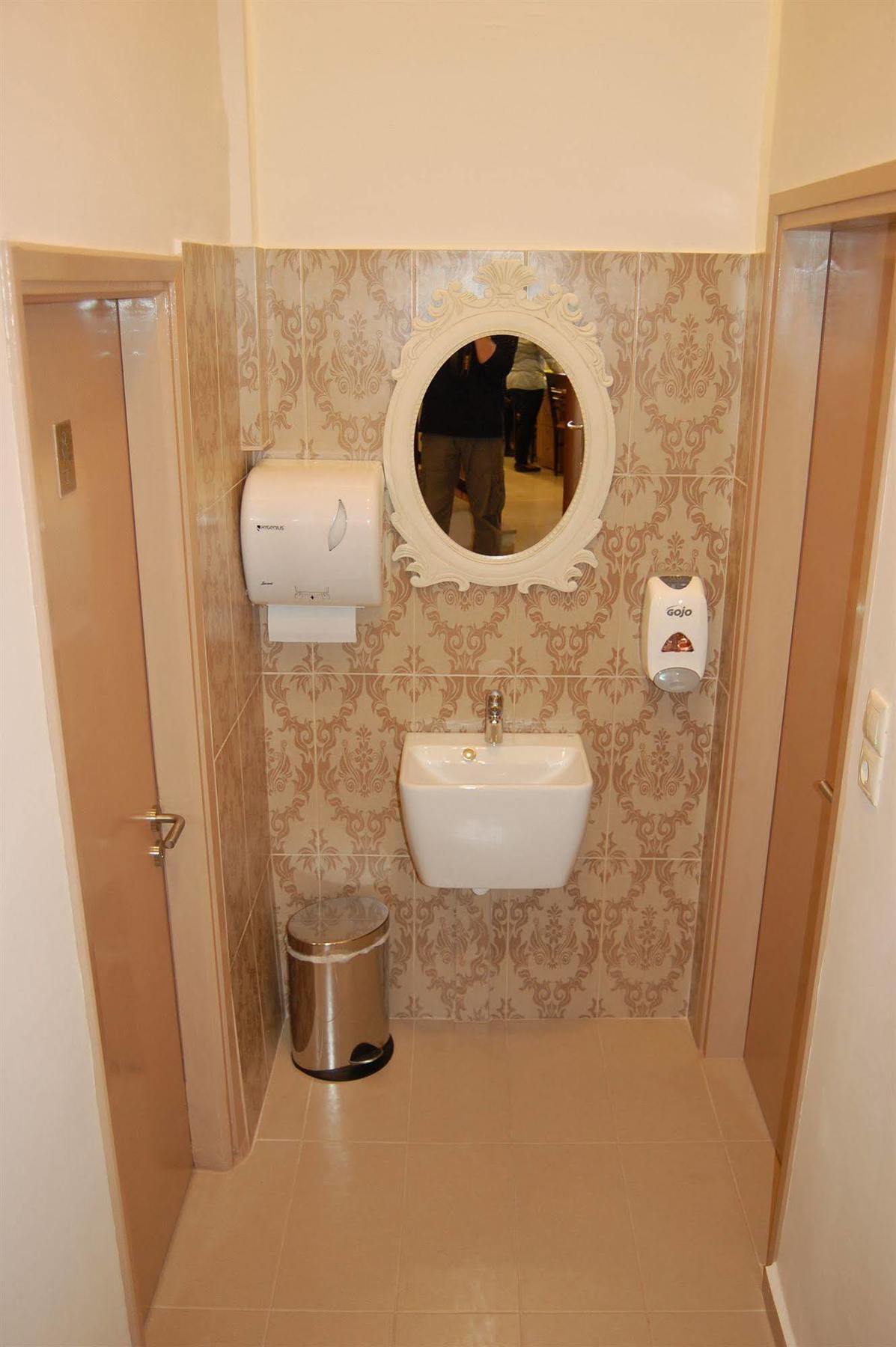 Athinaiko Hotel 2*